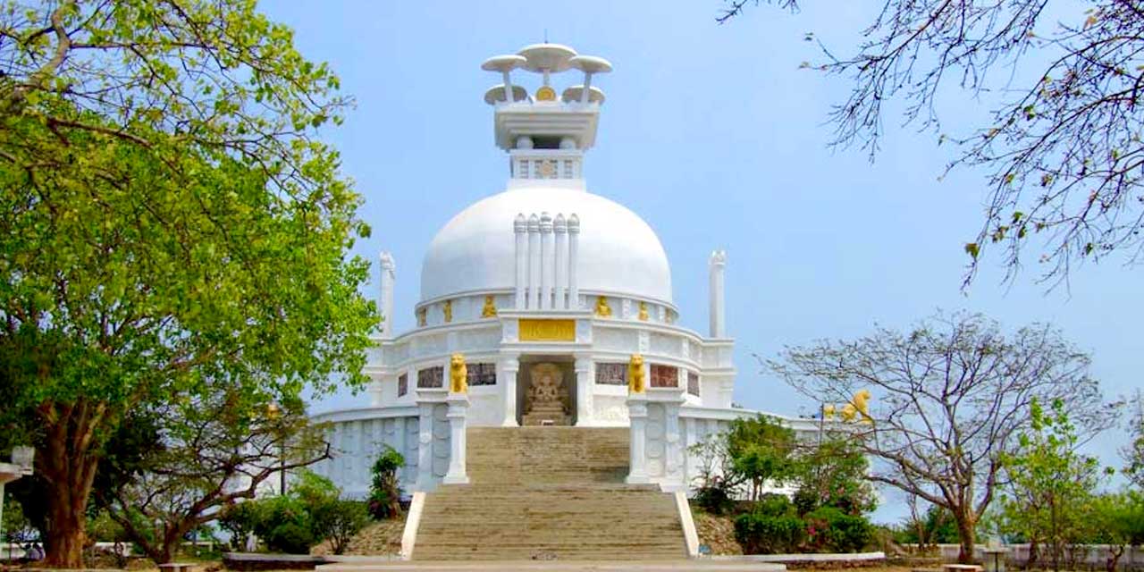 Places to Visit Dhauligiri Shanti Stupa, Bhubaneswar