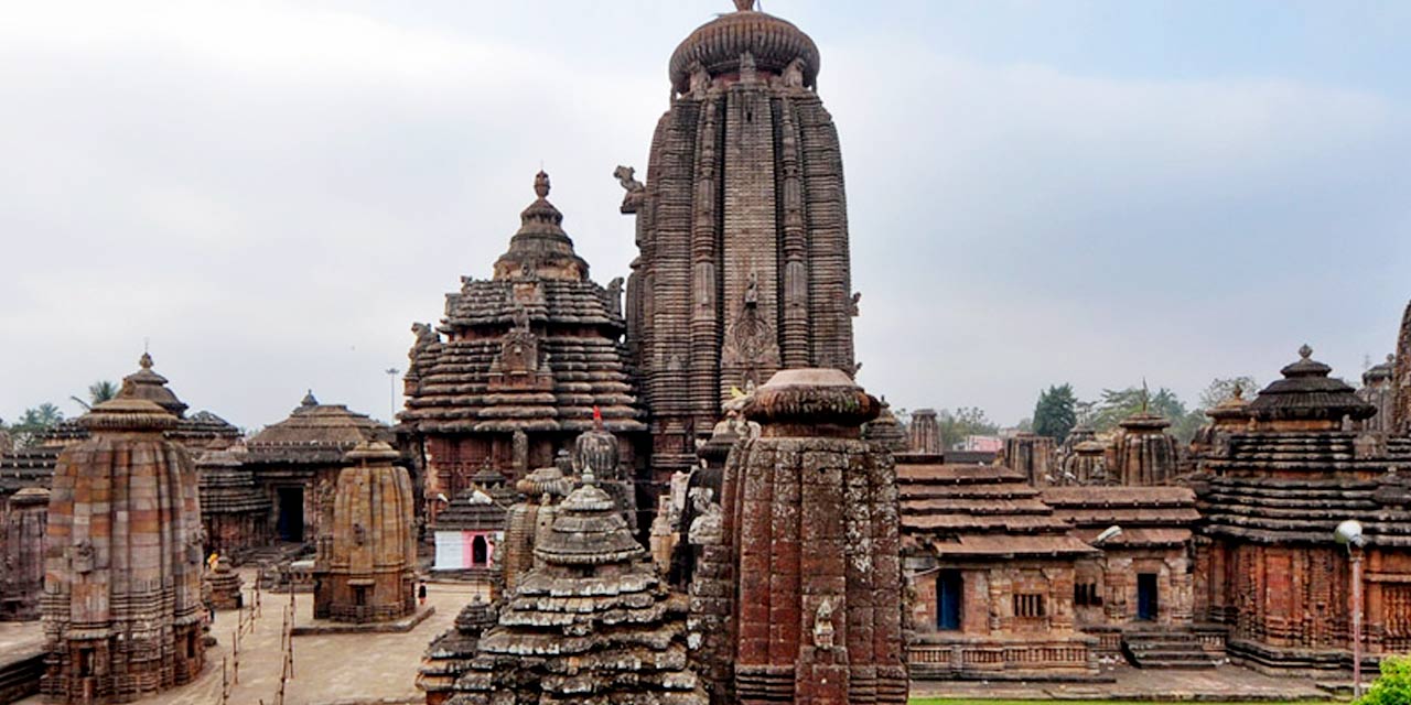 Lingaraja Temple, Bhubaneswar Tourist Attraction