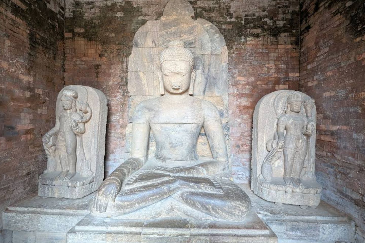 Places to Visit Ratnagiri Buddhist Excavation, Bhubaneswar
